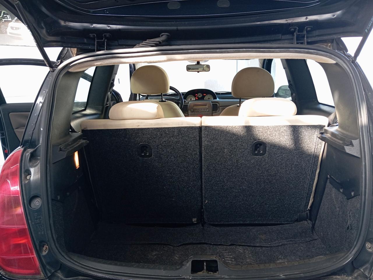 Lancia Ypsilon 1.4 benzina CON GARANZIA