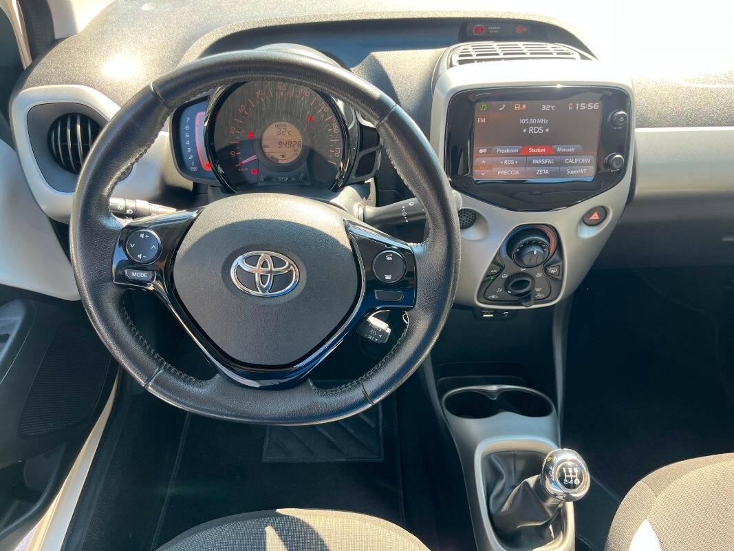 Toyota Aygo 1.0 x-pure 5p