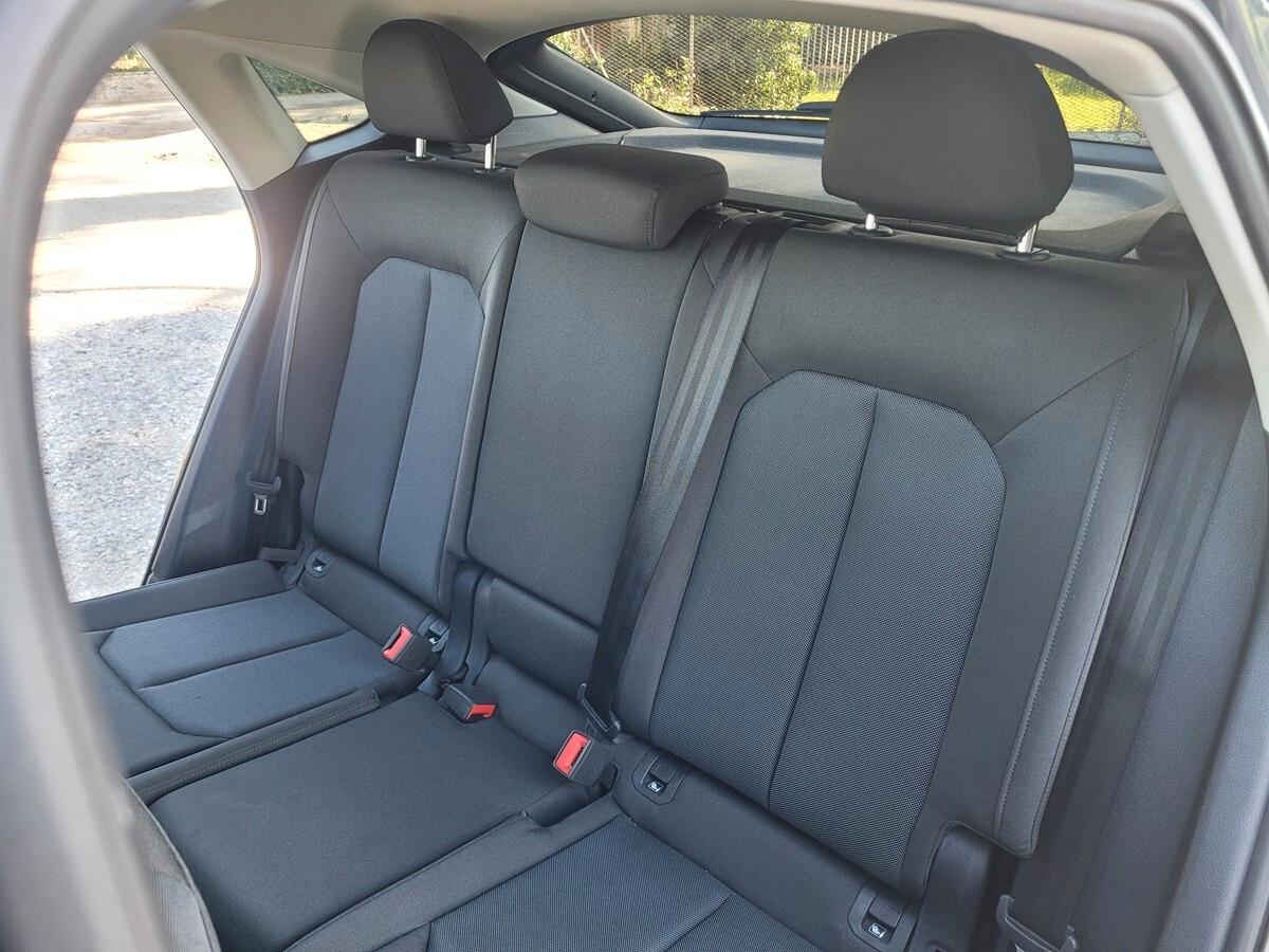 Audi Q3 SPB 45 TFSI e S tronic Business Plus