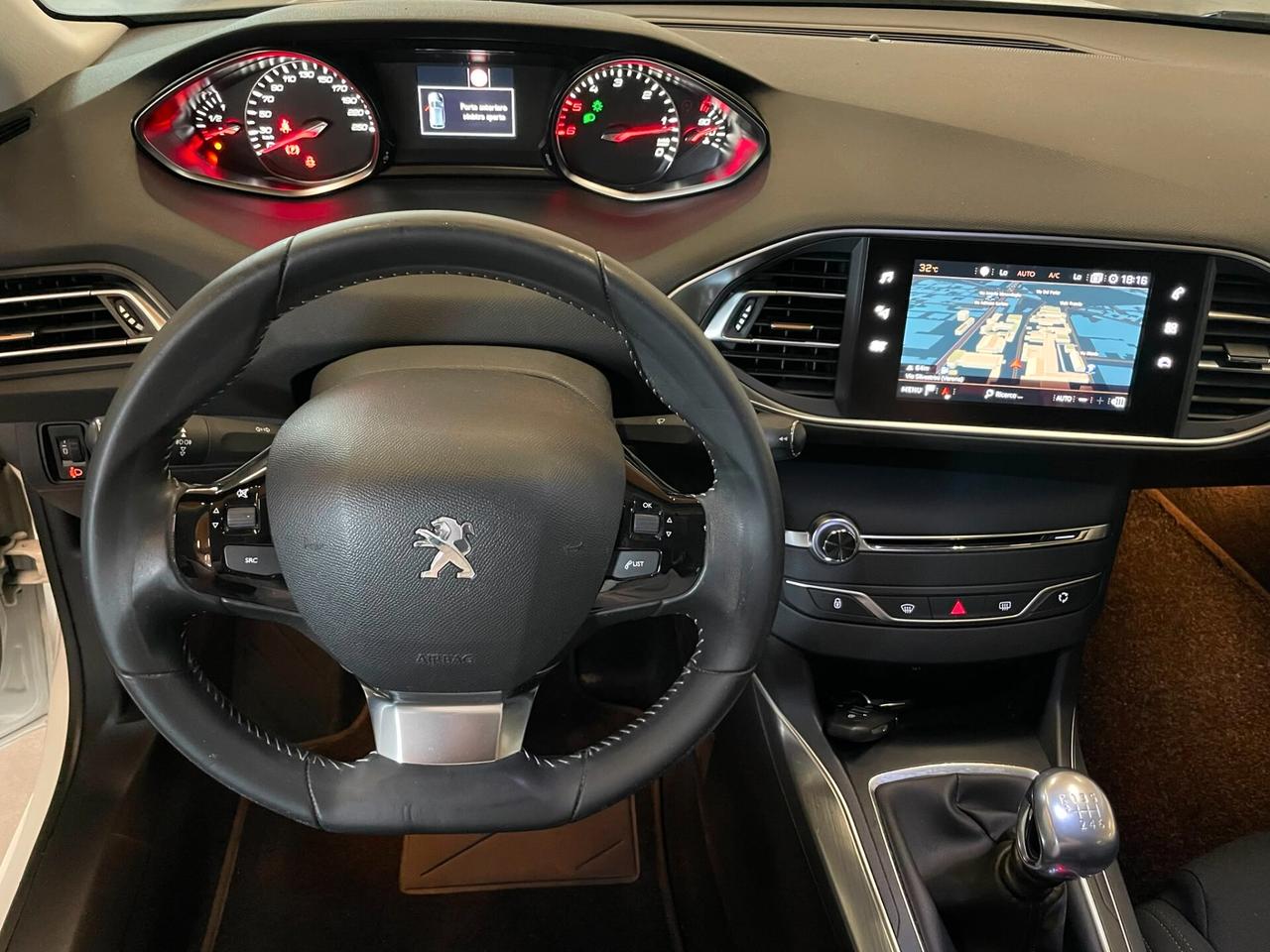 Peugeot 308 BlueHDi 130 S&S SW Allure