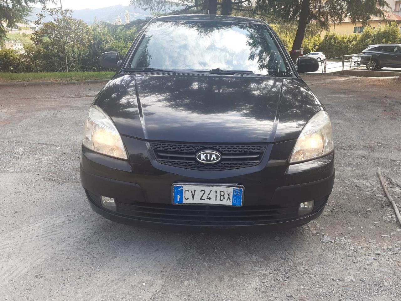 Kia Rio 1.3i cat 4 porte Sedan RS