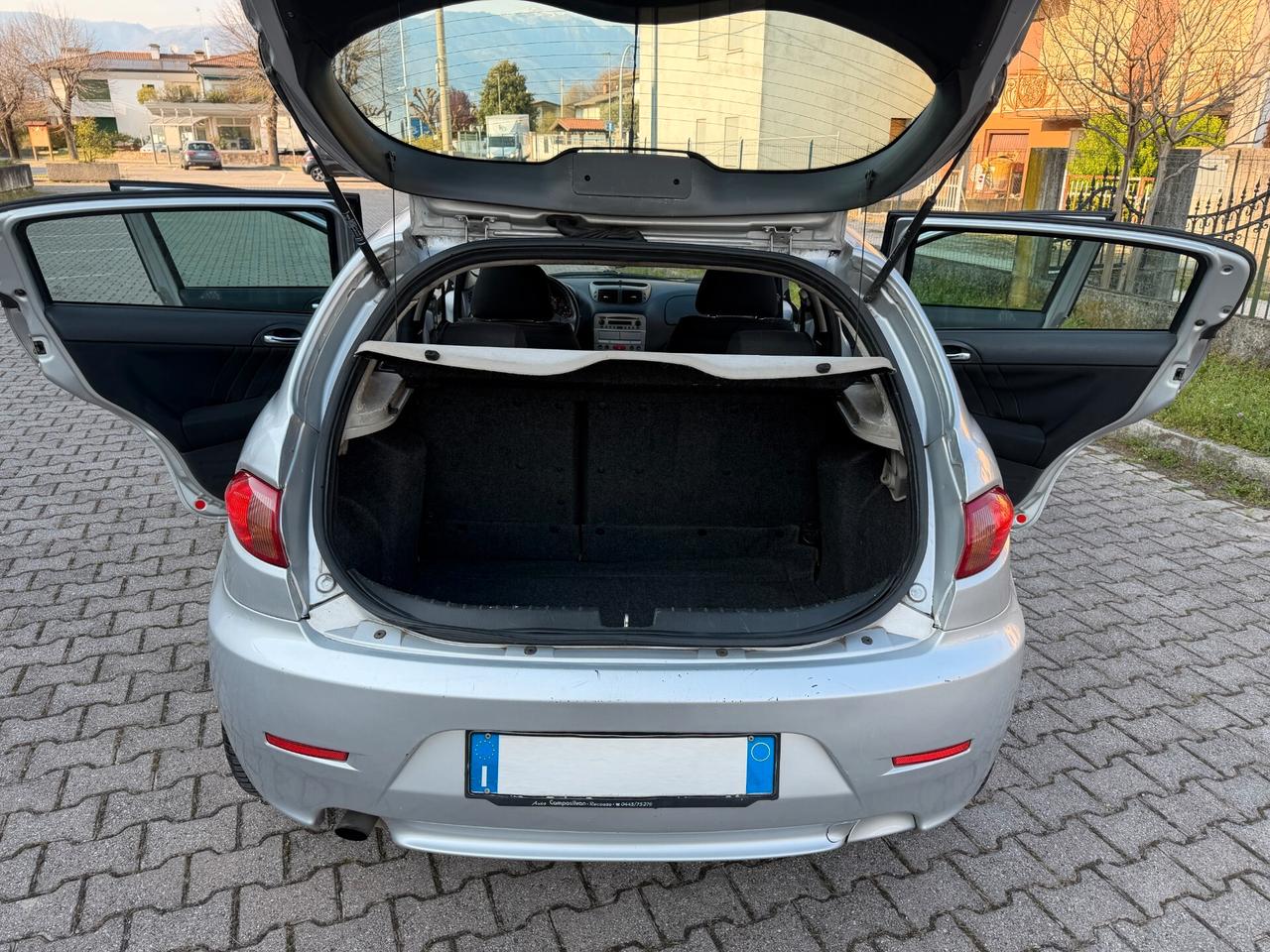 Alfa147 1.9 JTD 5 porte Ok Neopatentati