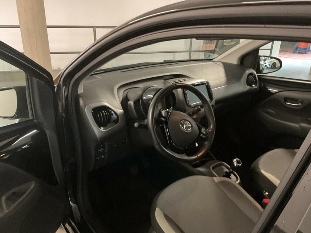 Toyota Aygo 5 Porte 1.0 VVT-i x-play M-MT