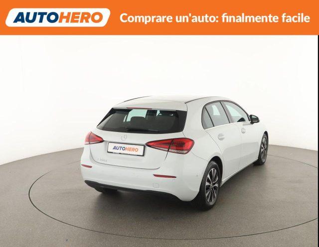 MERCEDES-BENZ A 180 d Automatic Business