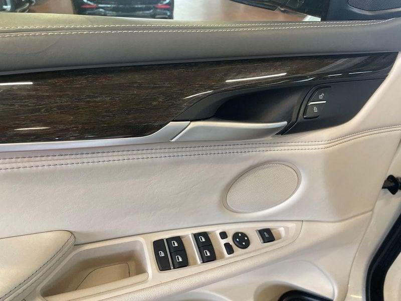 BMW X5 xdrive30d Experience 258cv auto