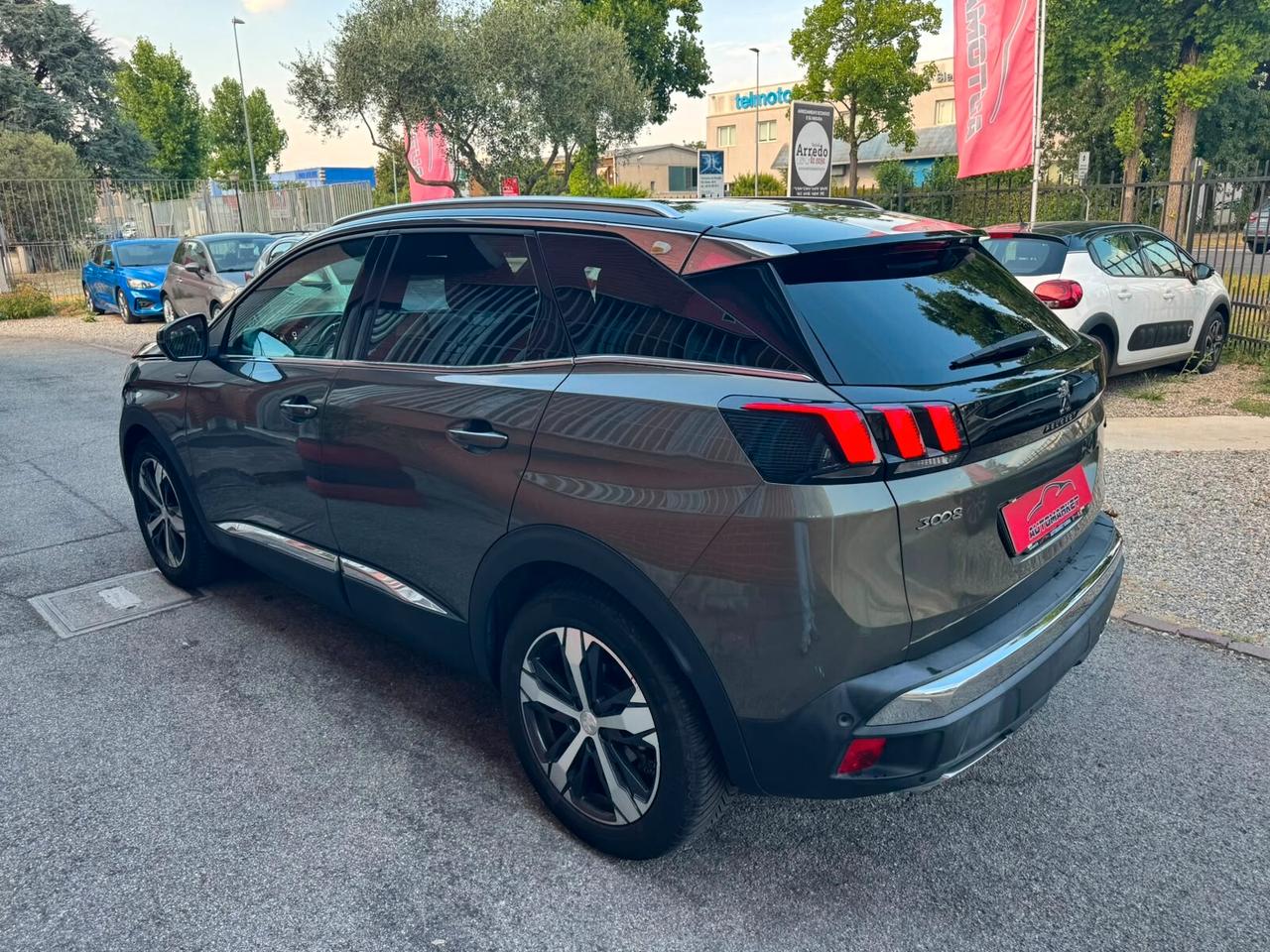 Peugeot 3008 1.6 BlueHDi 120cv EAT6 GT Line