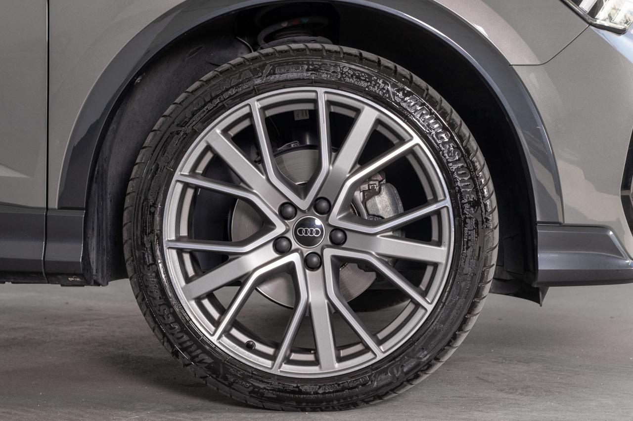 Audi Q3 Sb 35 Tdi 2.0 S-tronic S-line Black Line 150 Cv