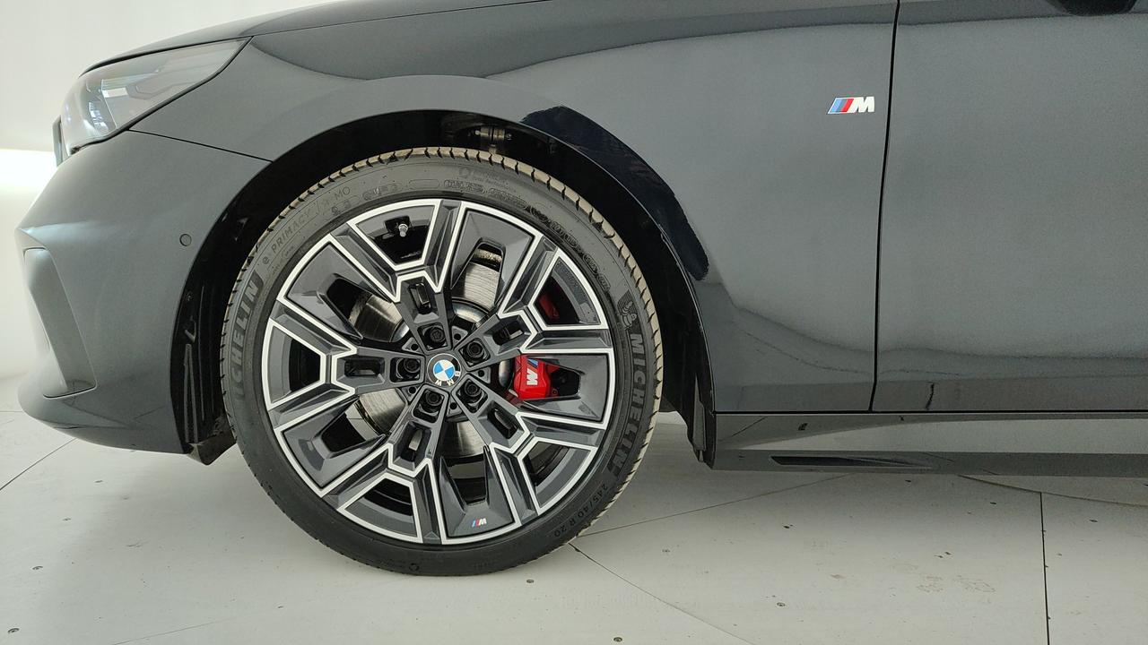 BMW Serie 5 G61 2024 Touring - 520d Touring 48V xdrive MSport Pro auto