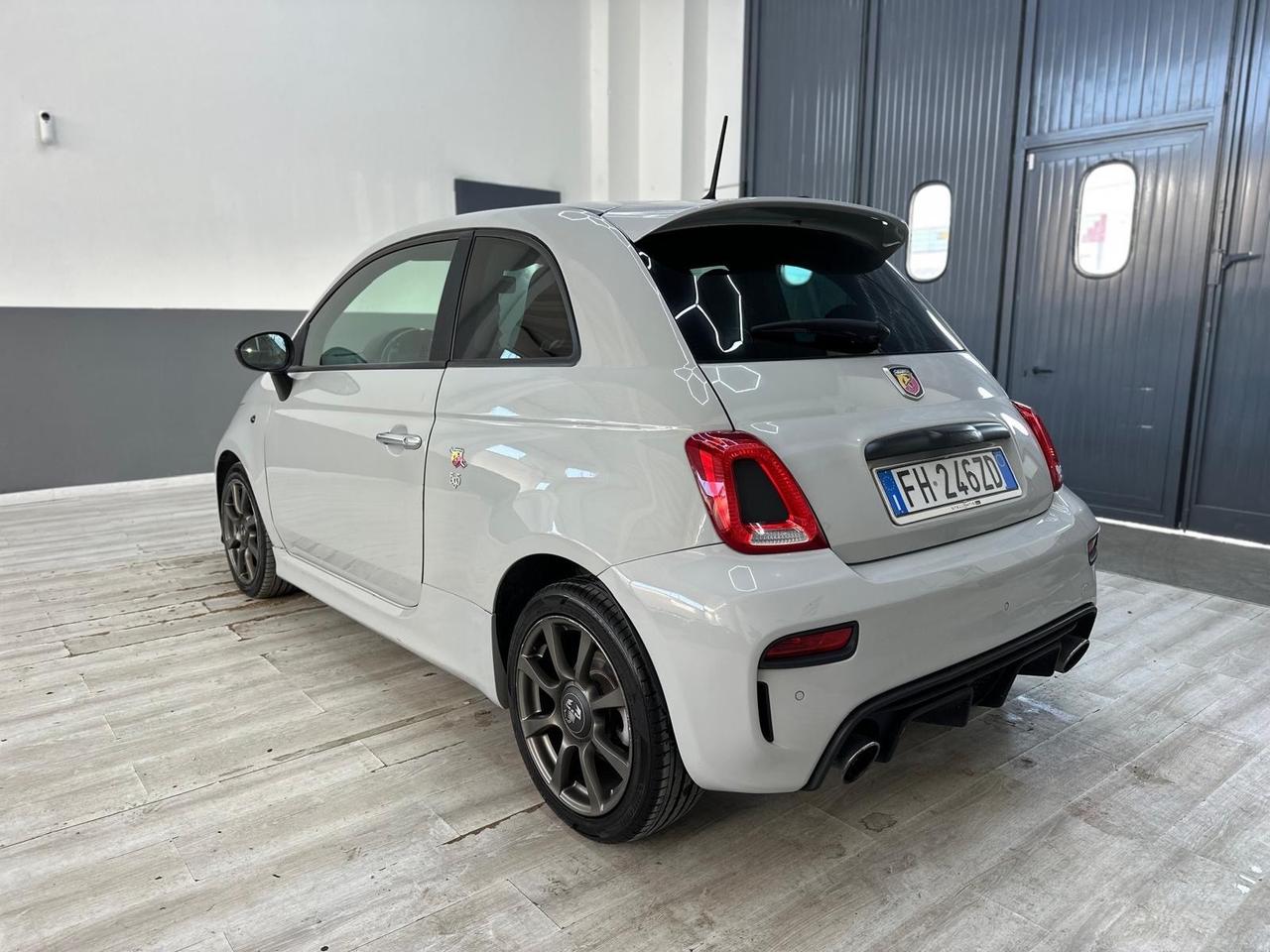 Abarth 595 Turismo 1.4 Turbo T-Jet