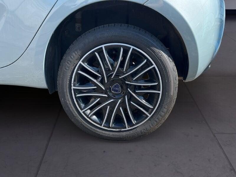 Lancia Ypsilon NUOVA My24 402 Oro 1.0