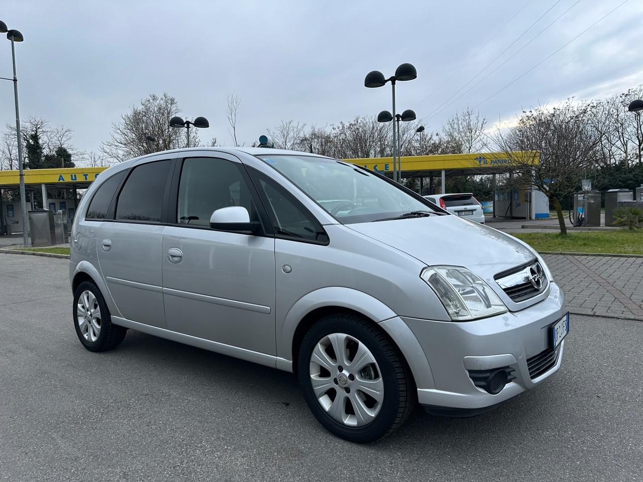 Opel Meriva 1.6 16V - NEOPATENTATI - BENZINA