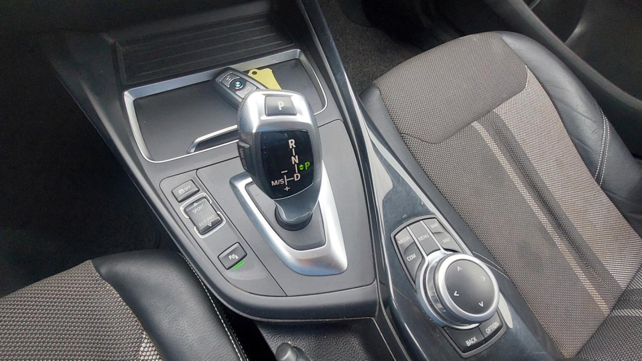 Bmw 116 116d 5p. Urban