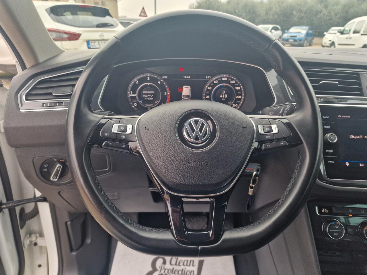 Volkswagen Tiguan 2.0 TDI SCR DSG 4MOTION Business BMT