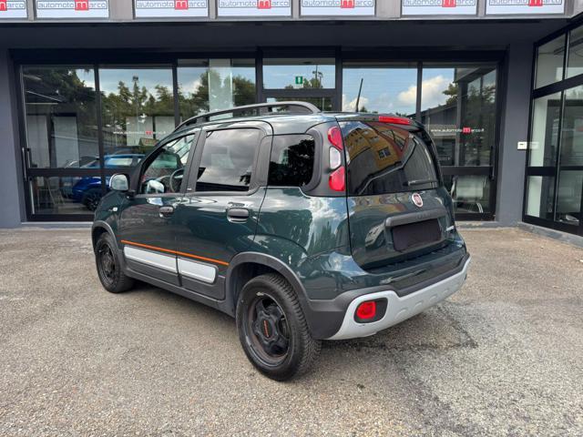 FIAT Panda 1.0 Cross FireFly S&S Hybrid Garmin