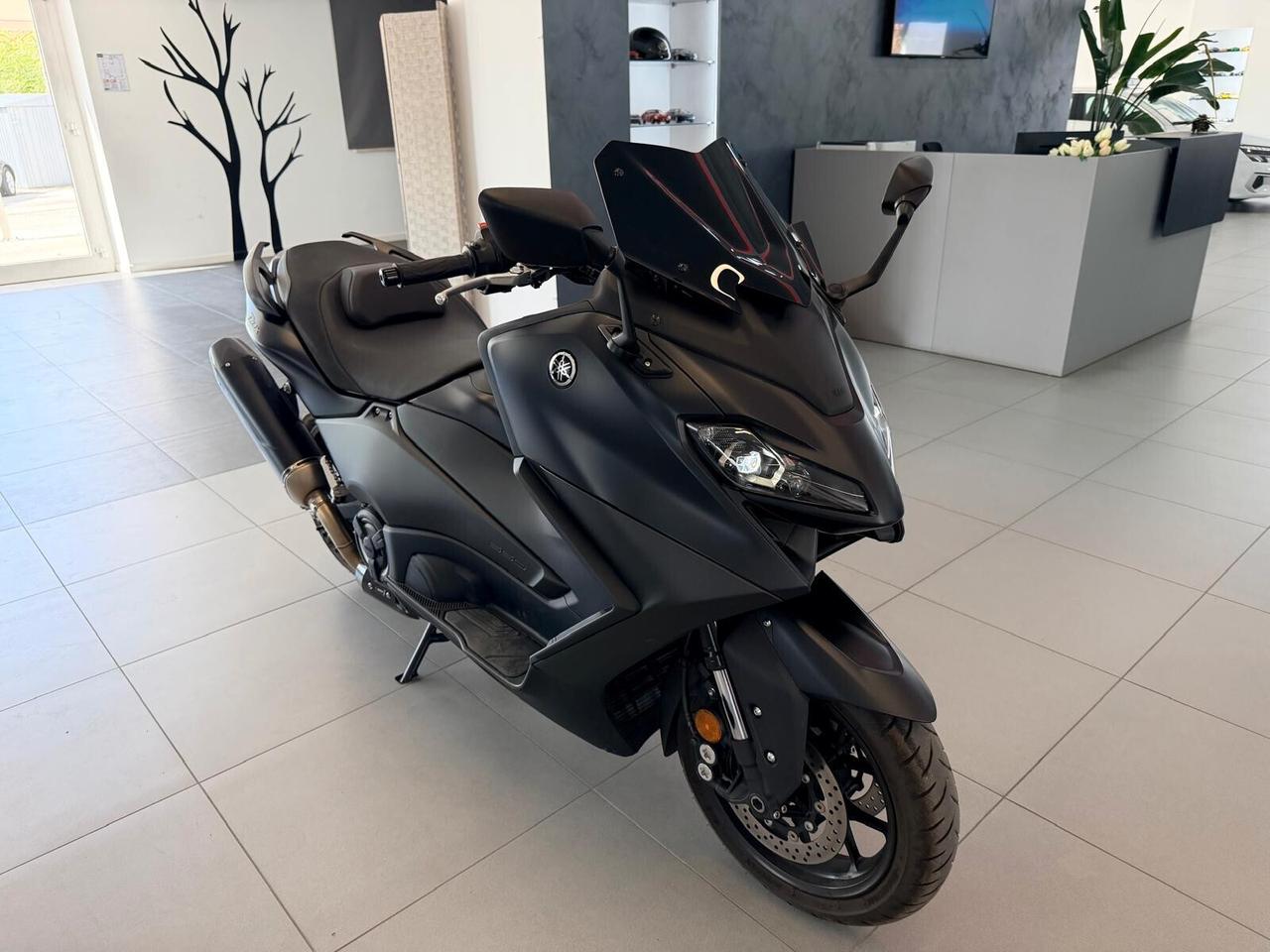 Yamaha T Max 560