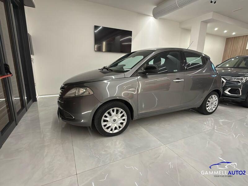 Lancia Ypsilon LANCIA YPSILON GPL