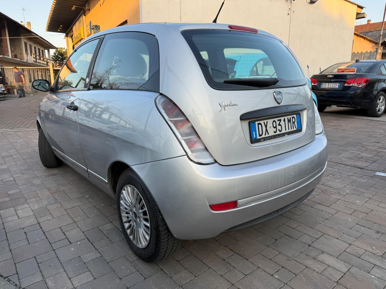 Lancia Ypsilon 1.4 Argento Ecochic GPL