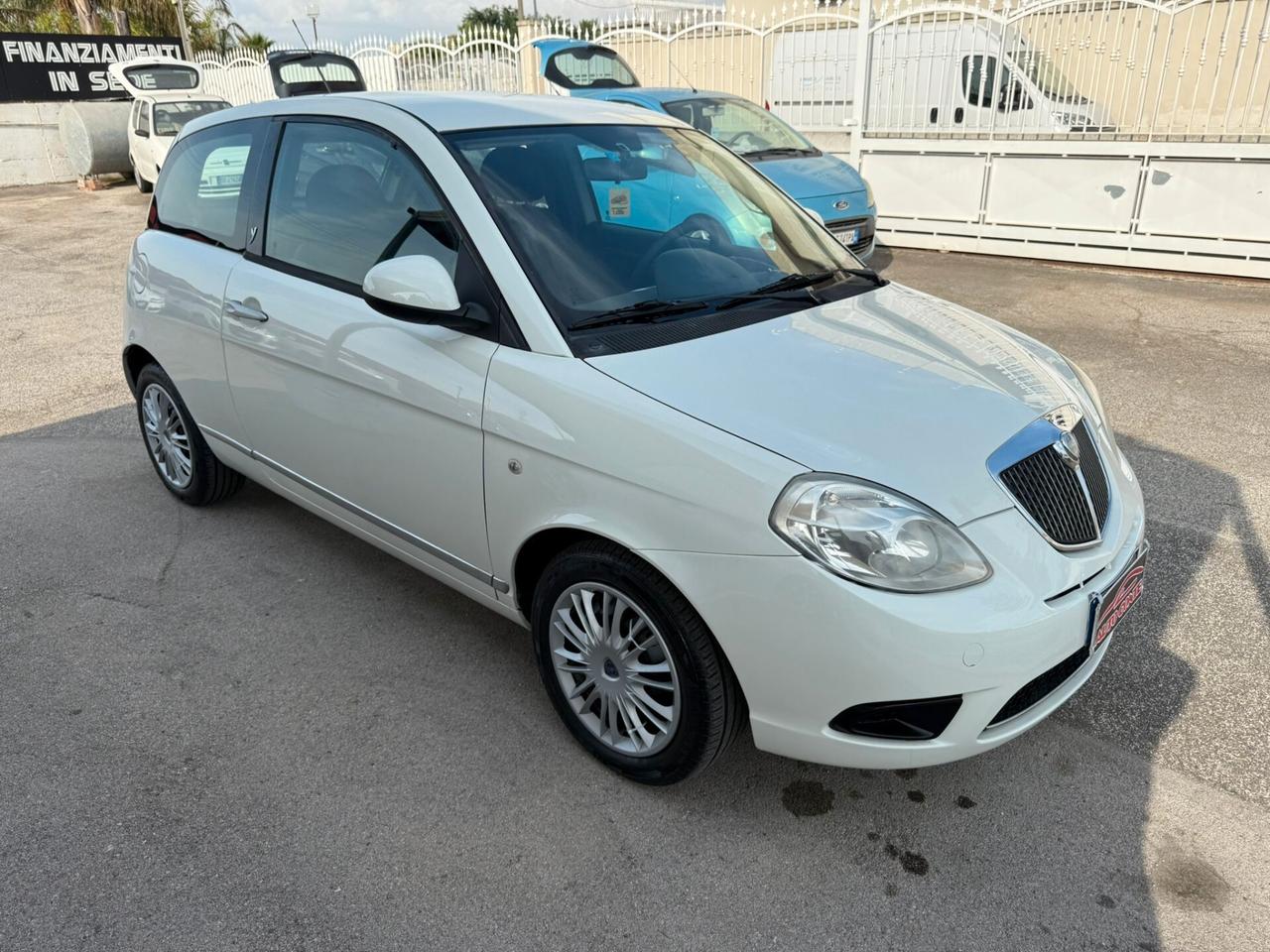 Lancia Ypsilon 1.2 Argento