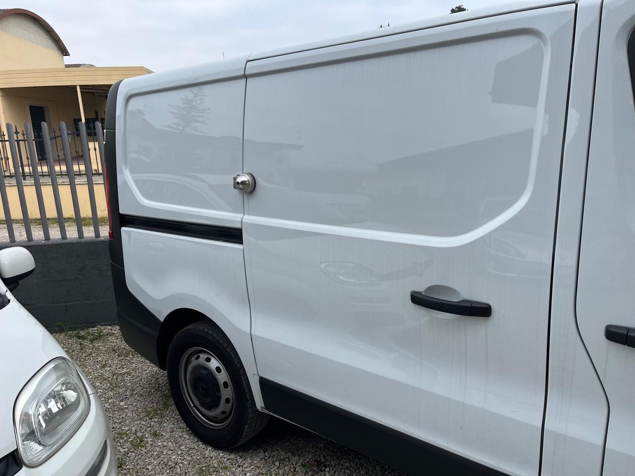 Renault TRAFIC 150 cv PC-TN