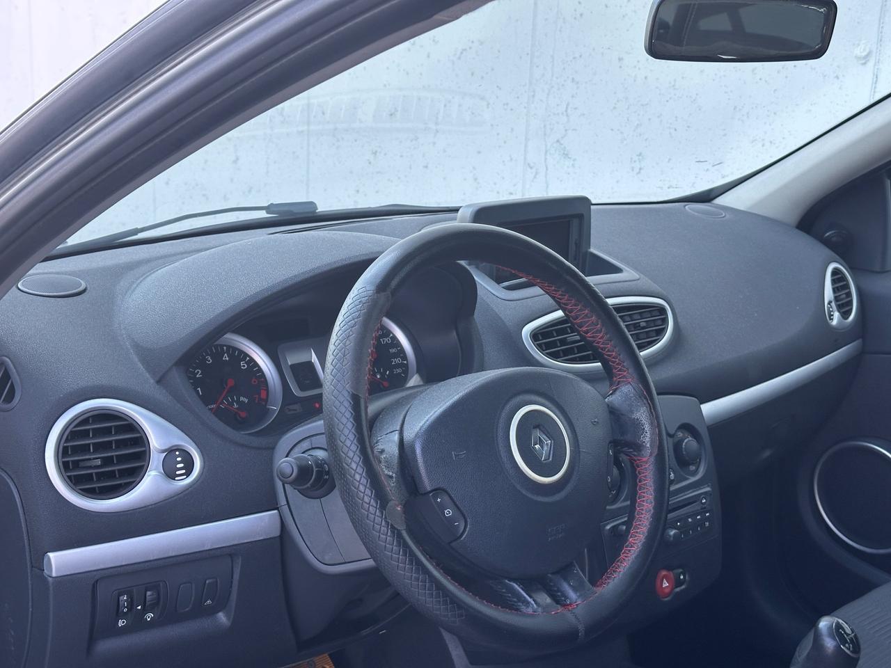 Renault Clio 1.2 16V 5 porte Luxe