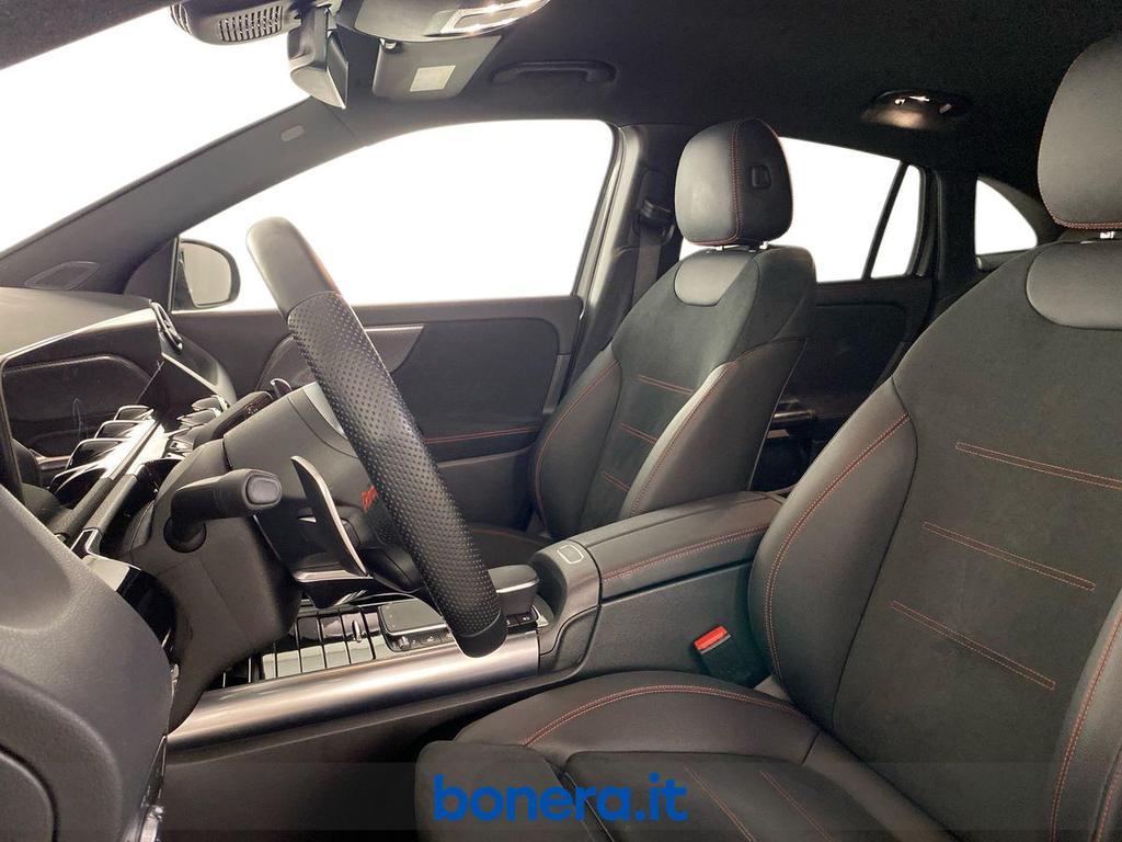 Mercedes GLA 35 AMG 4Matic Speedshift DCT AMG 8G