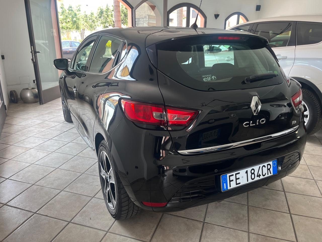 Renault Clio TCe 12V 90CV Start&Stop 5 porte Energy Intens