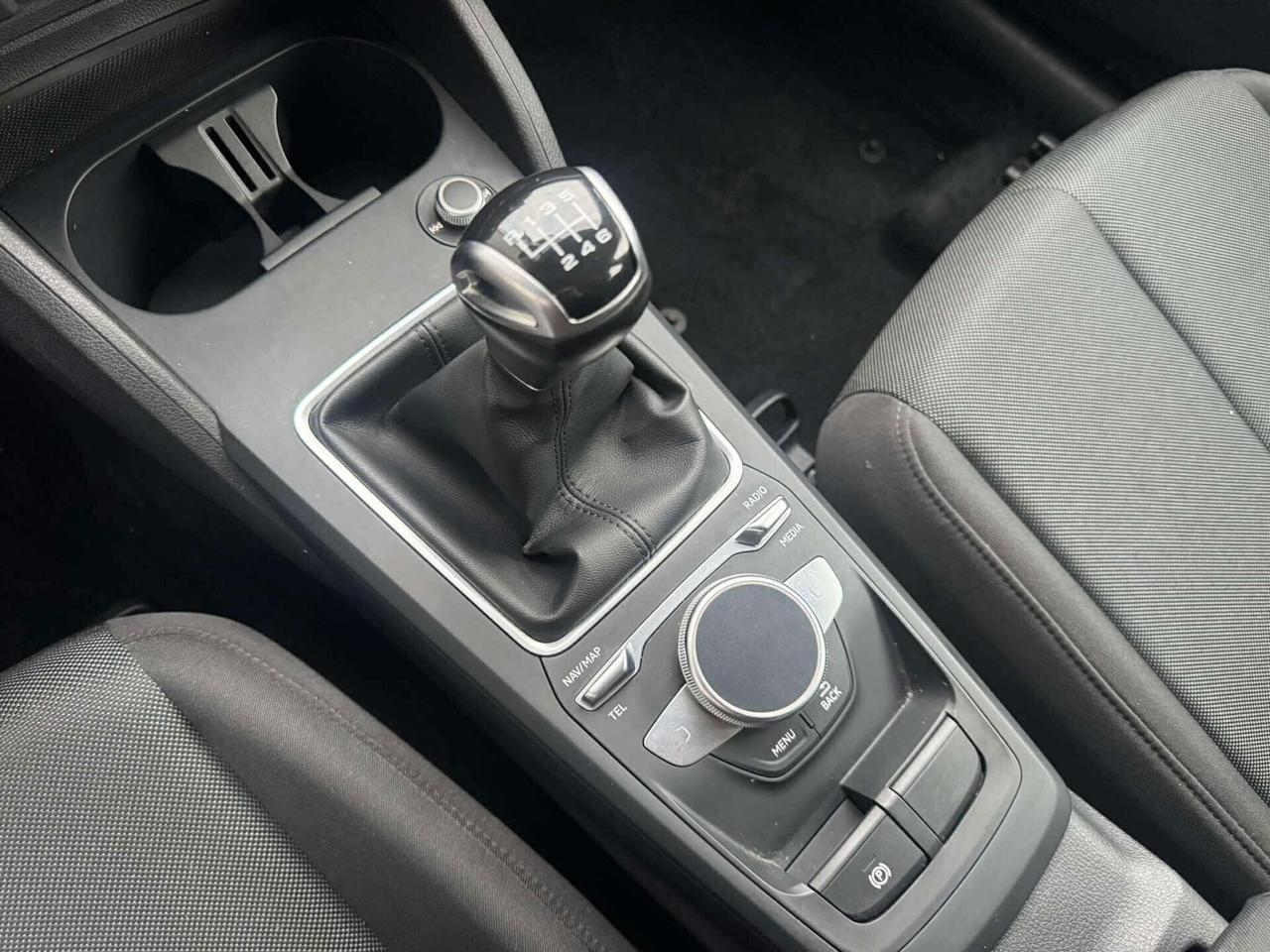 Audi Q2 30 TDI Business-2022