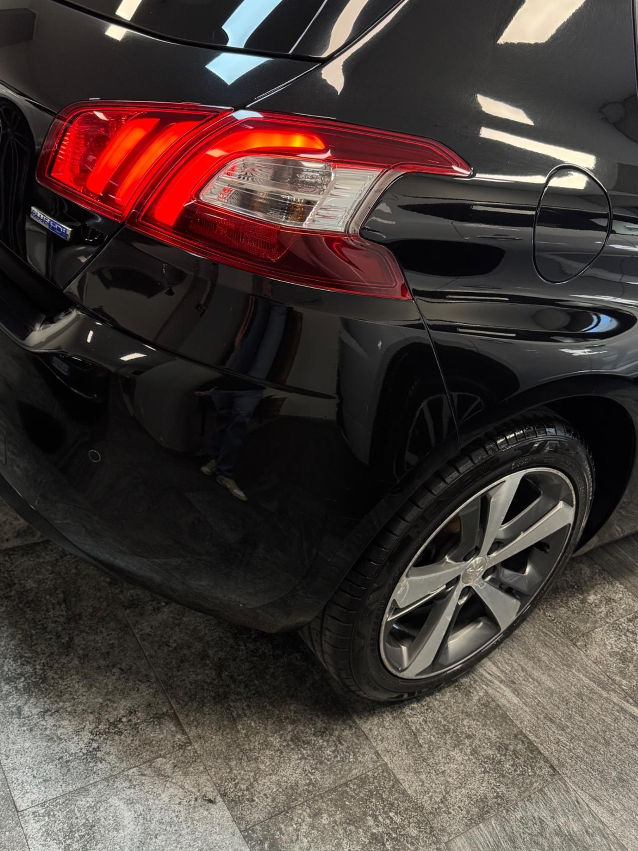 Peugeot 308 1.6 HDI 120 CV S&S Allure