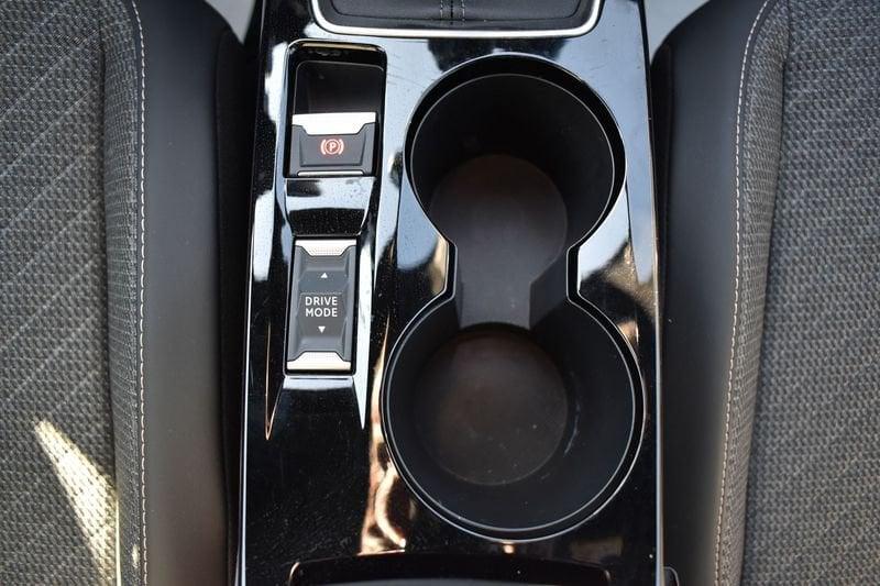 Peugeot 2008 2008 PureTech 100 S&S Allure