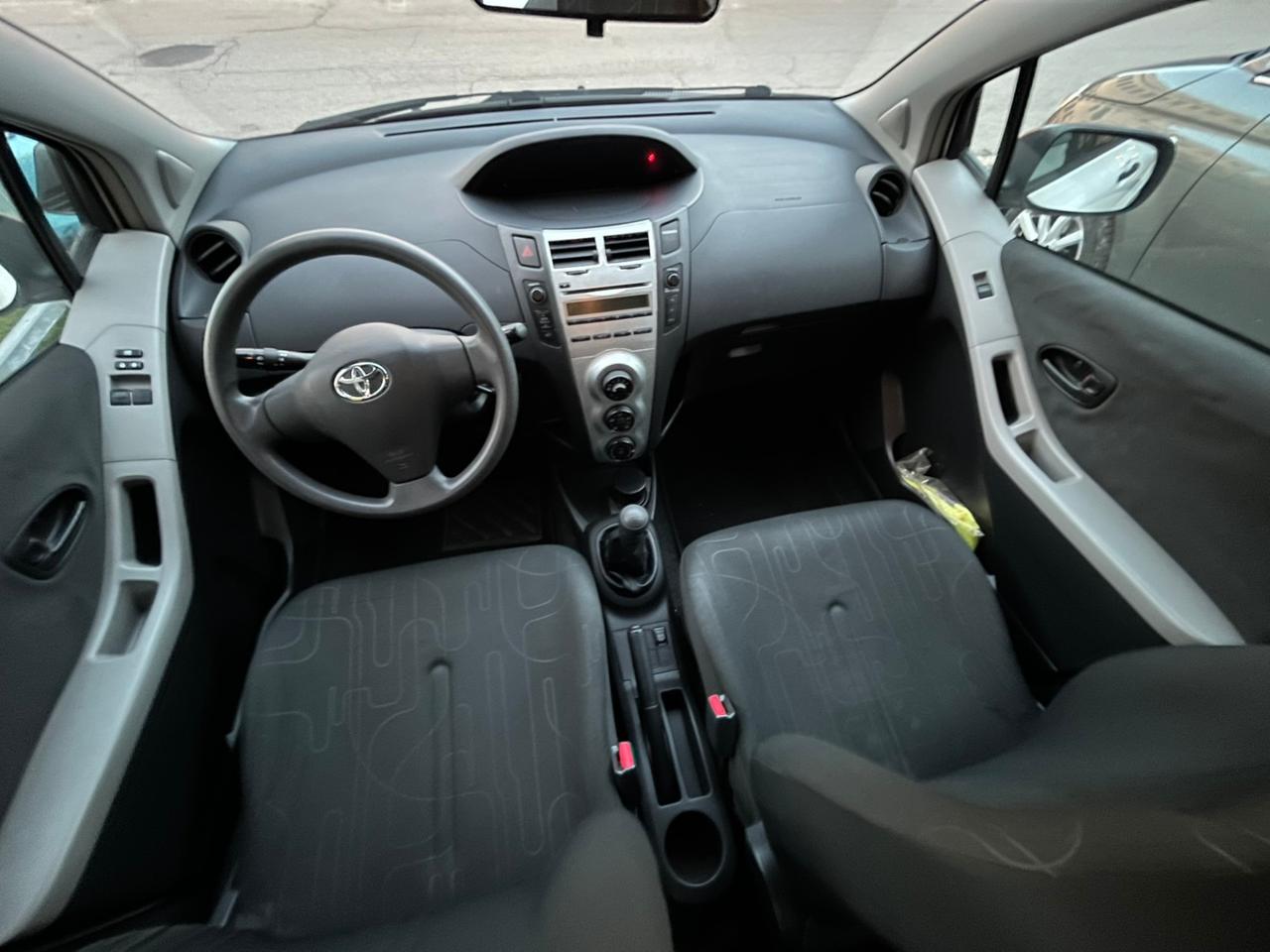 Toyota Yaris 1.0 Active 5p