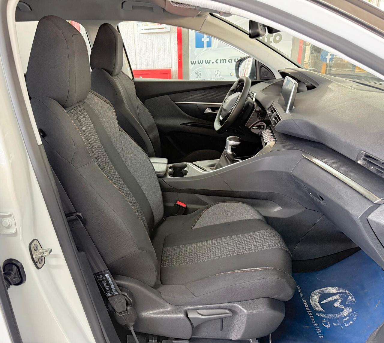 Peugeot 3008 BlueHDi 130cv S&S Business 2020