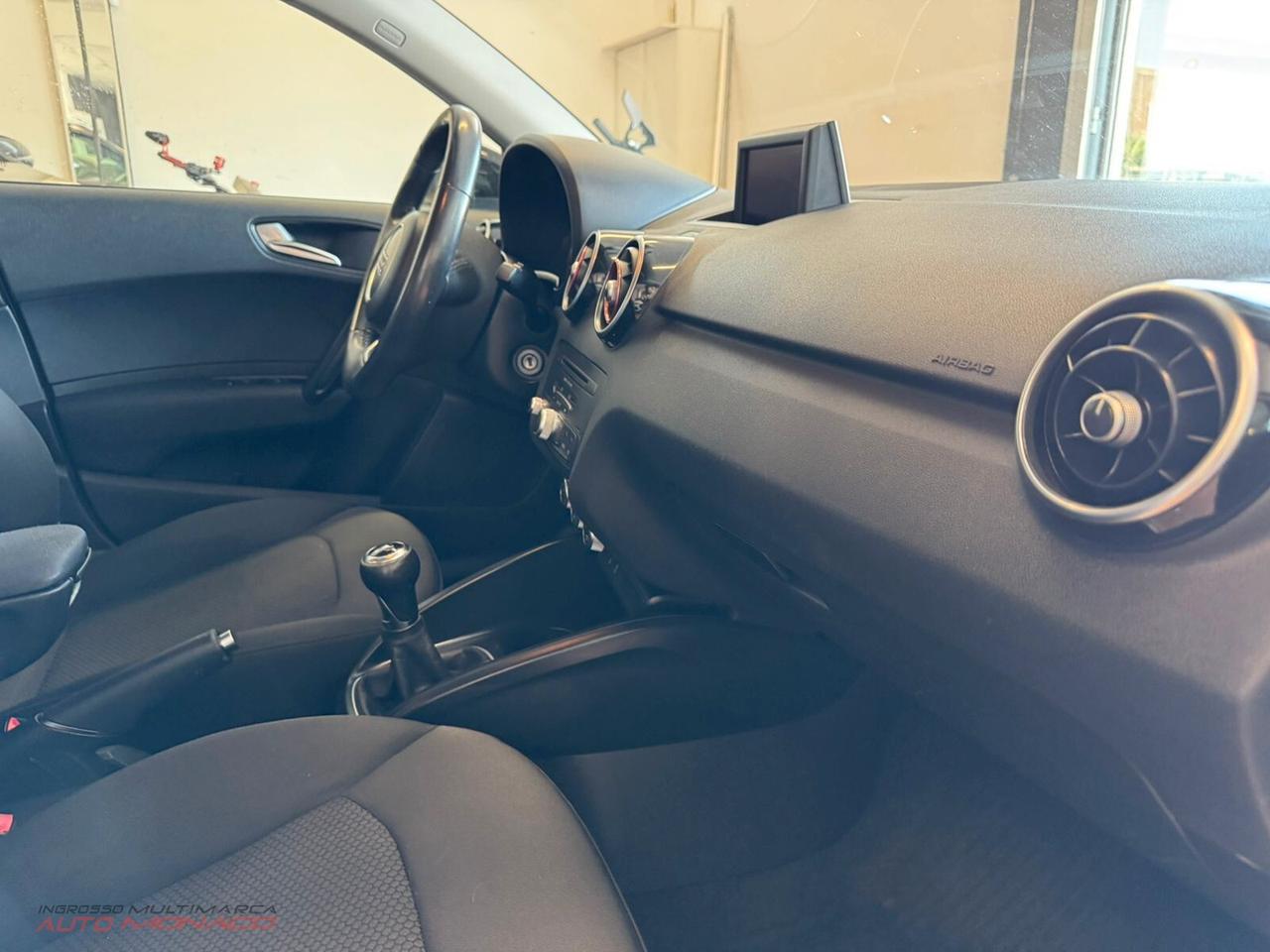 Audi A1 1.6 TDI 90cv S-line 2013