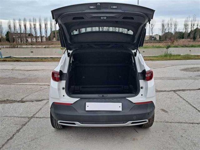 OPEL Grandland X 1.5 diesel Ecotec Start&Stop aut. 2020