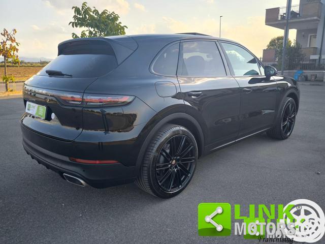 PORSCHE Cayenne 3.0 V6