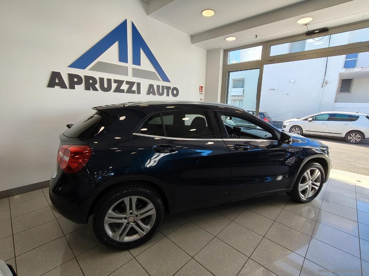MERCEDES-BENZ GLA 180 d Automatic Sport