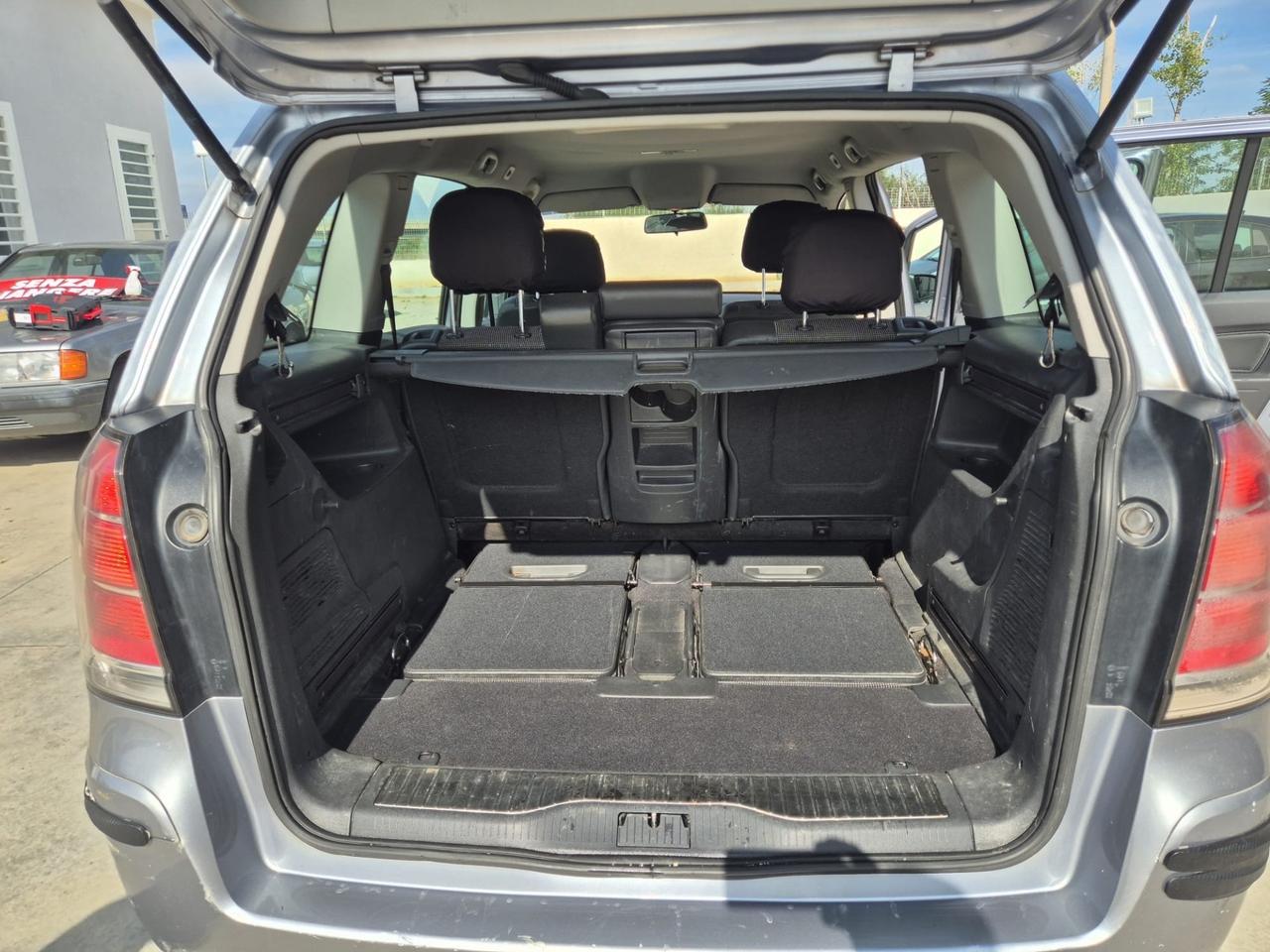 Opel Zafira 1.9 CDTI 120CV Cosmo 7 POSTI