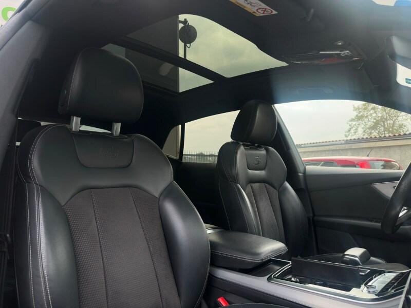 AUDI Q8 Q8 50 TDI 286 CV quattro tiptronic Sport