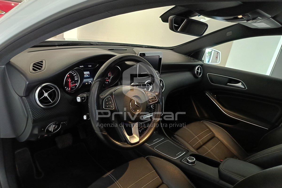 MERCEDES A 200 d Automatic 4Matic Sport