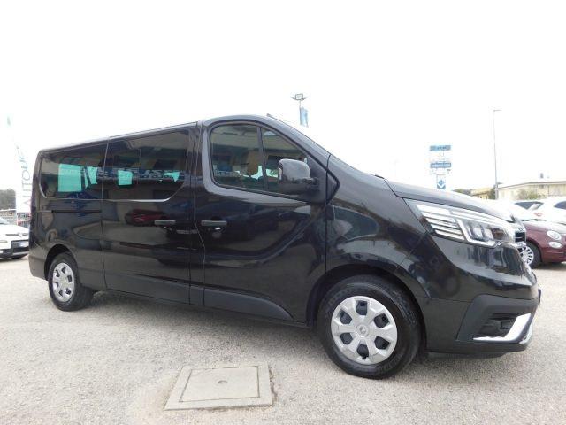 RENAULT Trafic Passenger BluedCi 150CV PL-TN Intens