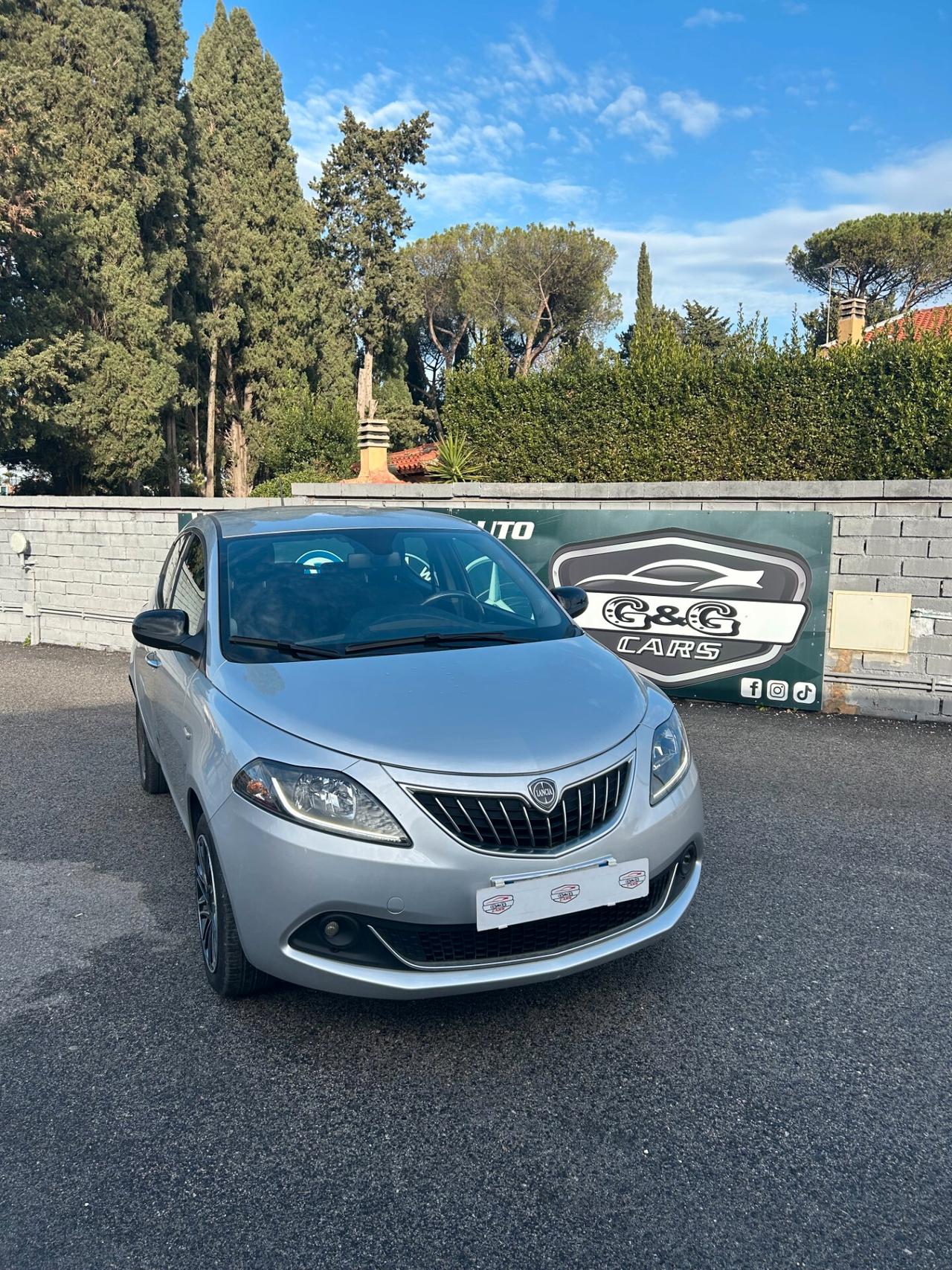 Lancia Ypsilon 1.0 FireFly 5 porte S&S Hybrid Ecochic Gold