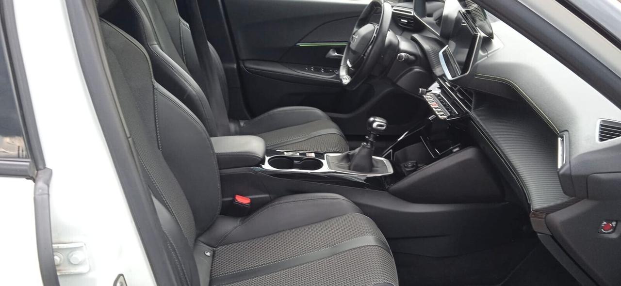 Peugeot 2008 BlueHDi 110 S&S GT