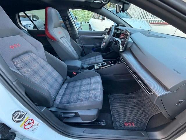 Volkswagen Golf DSG 265cv GTI