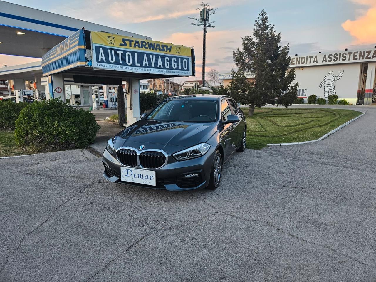 Bmw 116 116d 5p. Business Advantage