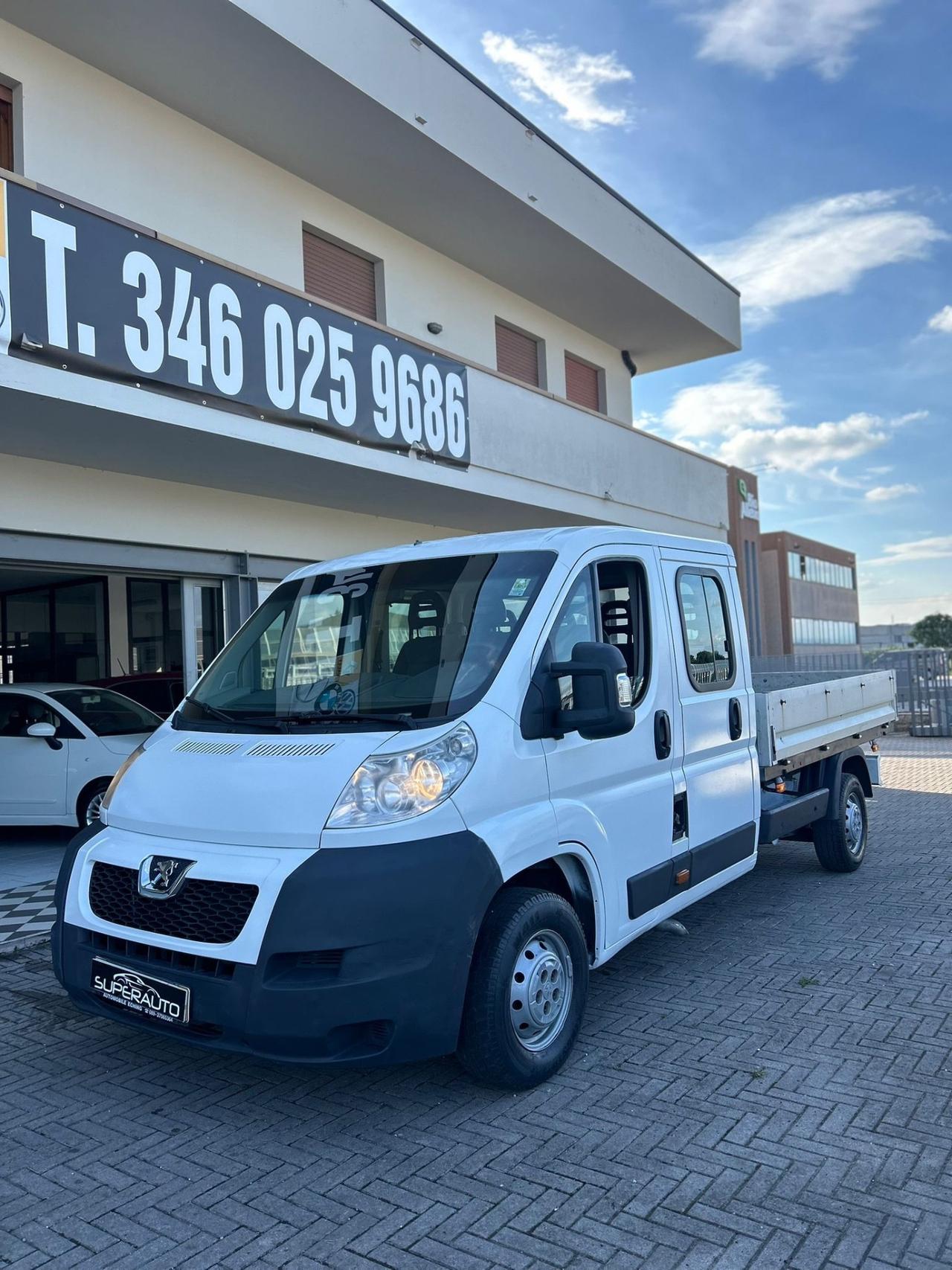 Peugeot Boxer 335 2.2 HDi/120CV PM-DC Cabinato