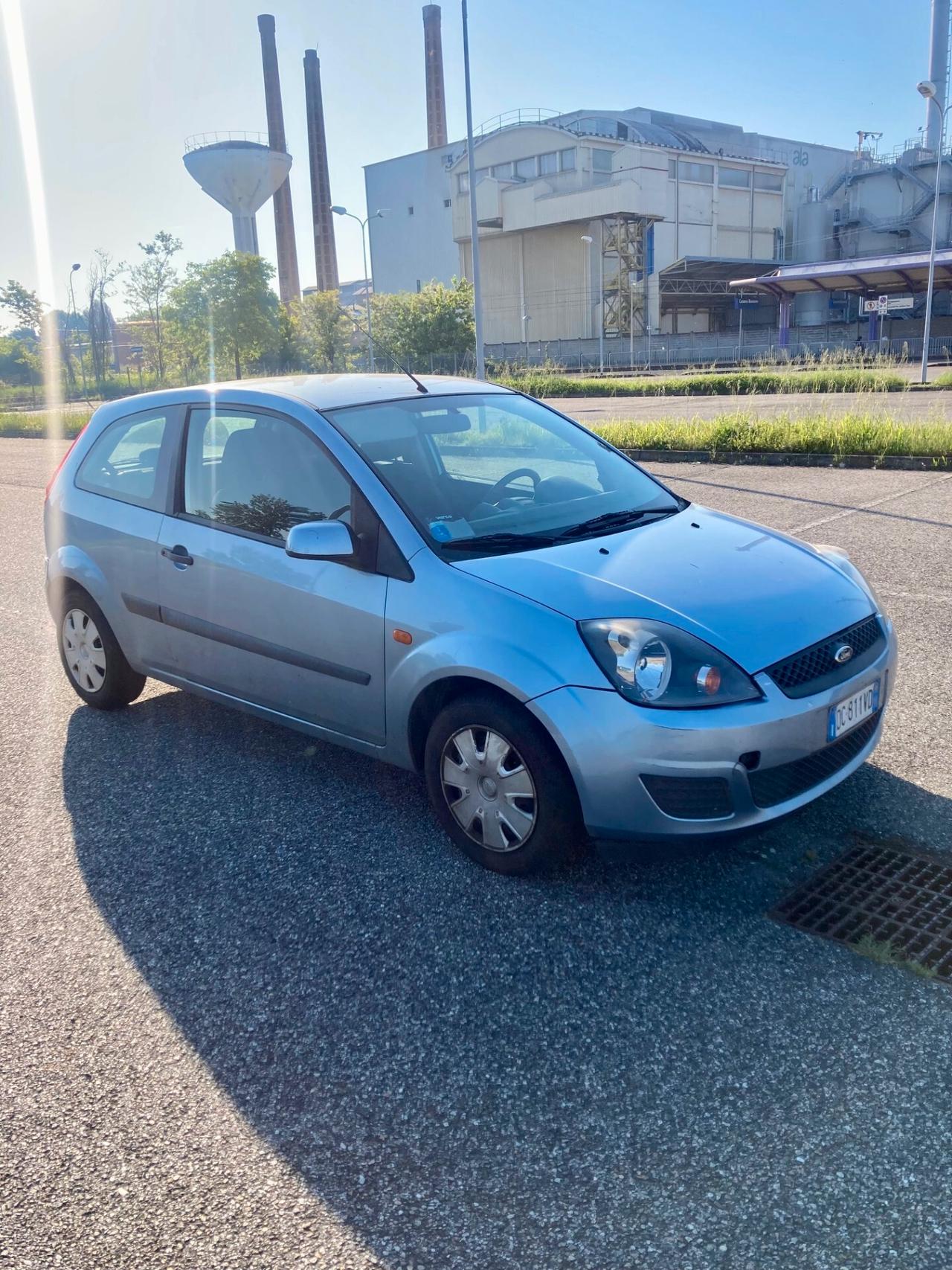 Ford Fiesta 1.2 16V 3p. Ghia