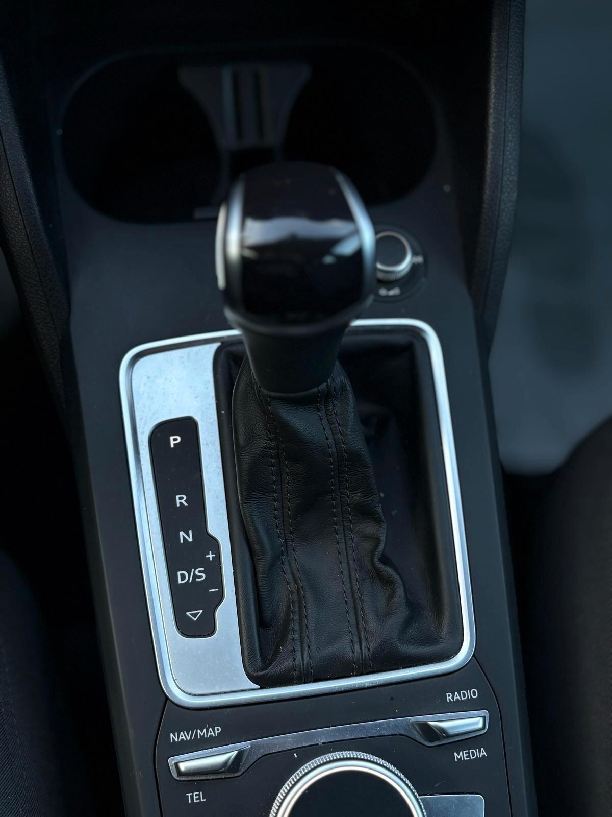 Audi Q2 35 TDI quattro S tronic Admired Black Friday