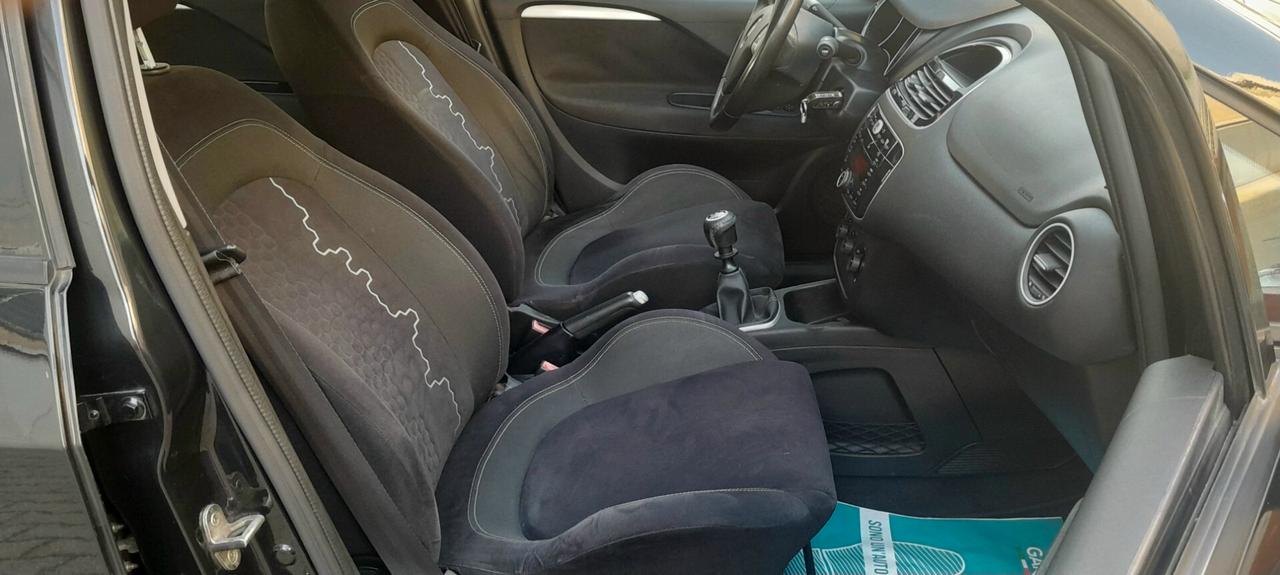 Fiat Punto 1.2 5p Euro6B NeopatentatiOK
