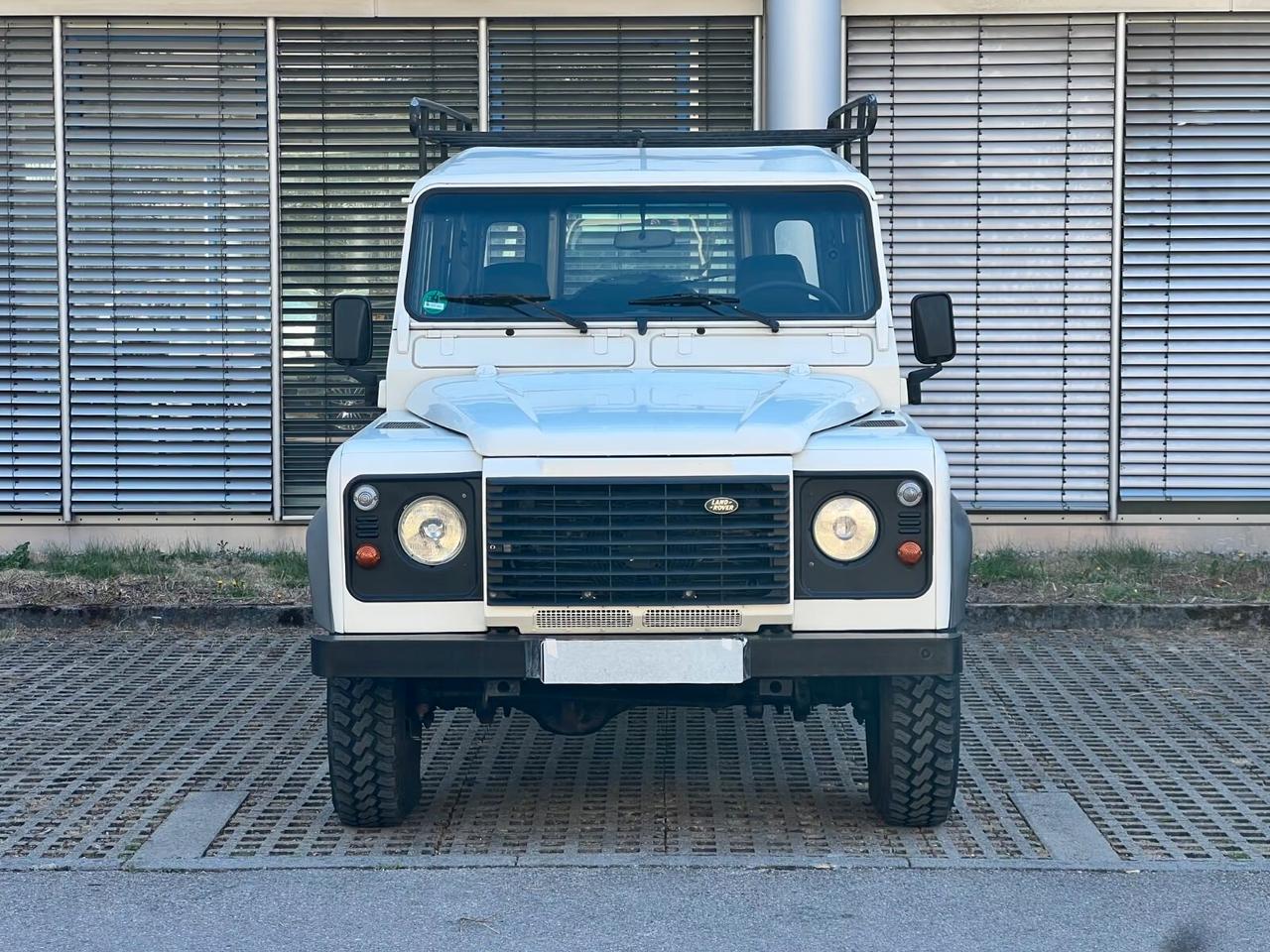 Land Rover Defender 110 ~Gancio di traino~8 posti~Aria condizionata~Pelle