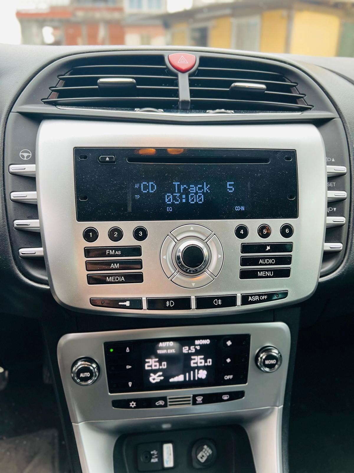 Lancia Delta 1.6 MJT DPF Gold