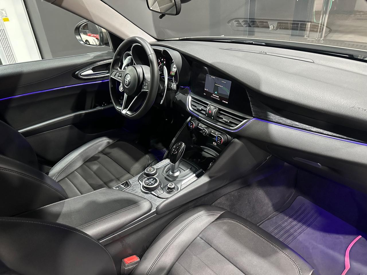 Alfa Romeo Giulia 2.2 Turbodiesel 160 CV AT8 Sport-Tech